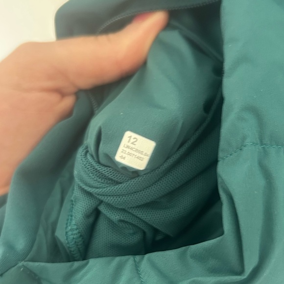 Lululemon Vest - Picture 4 of 4